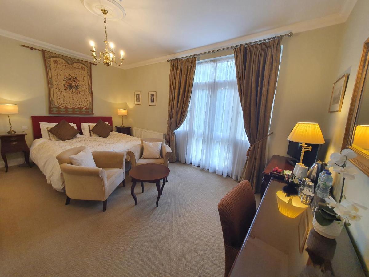 Ditton Lodge Kingston upon Thames  Exteriér fotografie
