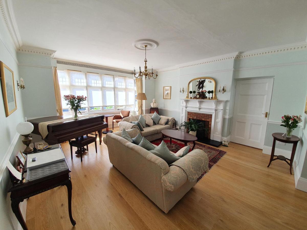 Ditton Lodge Kingston upon Thames  Exteriér fotografie